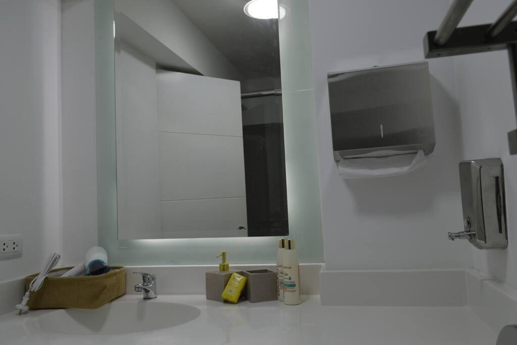 Hermoso Departamento En Exclusivo Apartment *